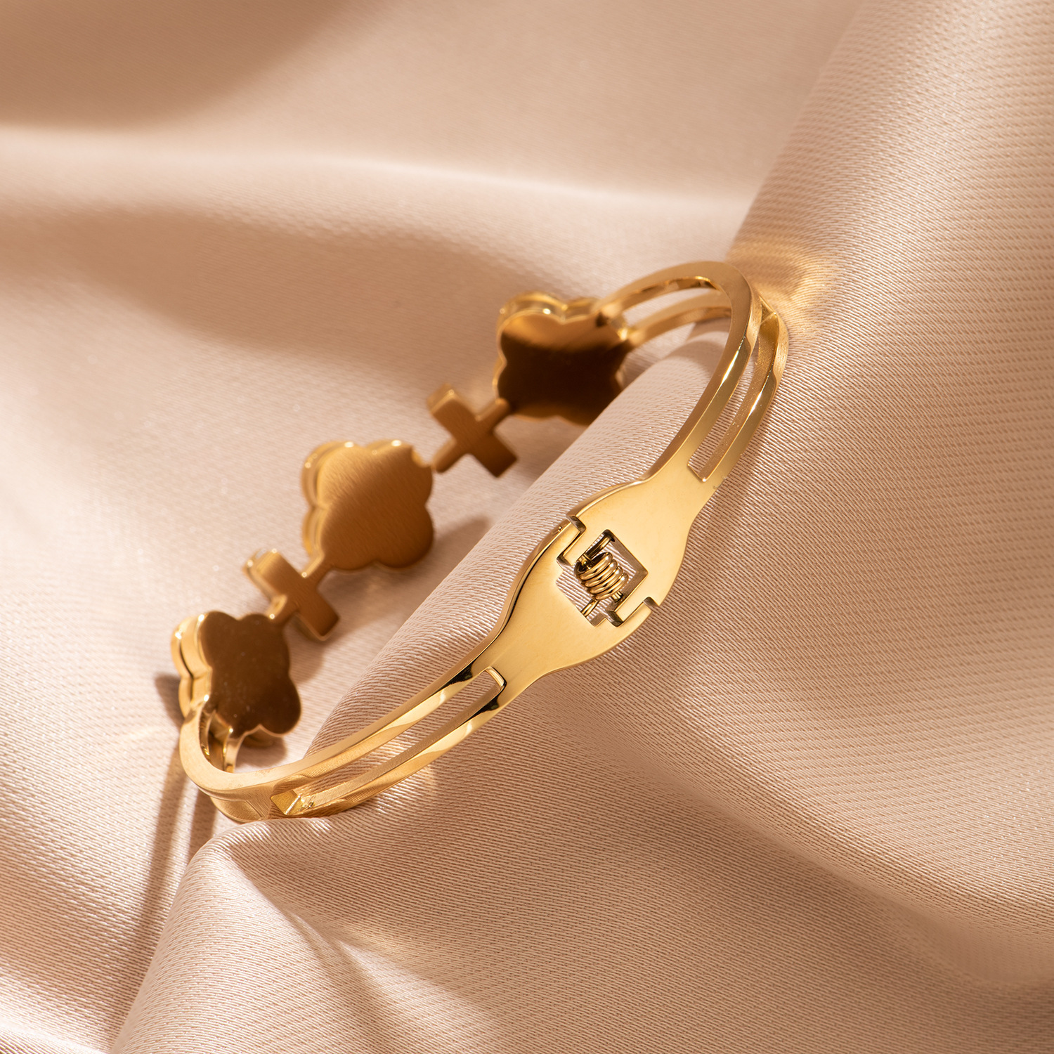 O1CN01m67woP1l288inSOy1___2004