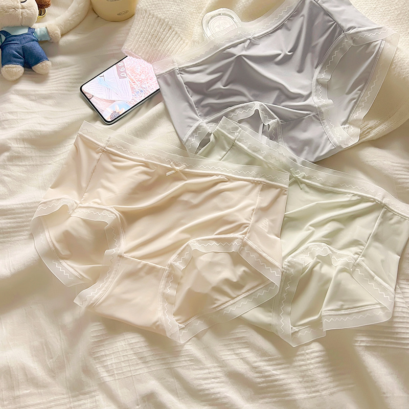 Nude women's mask pants mulberry silk antibacterial bottom crotch girl seamless mid-waist breathable triangle shorts wholesale