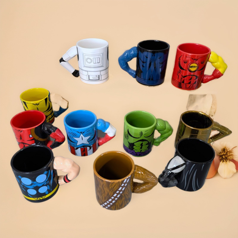 Taza de forma especial Taza de brazo muscular Taza de cerámica Taza de cerámica personalizada para el hogar Taza de mango de brazo de moda