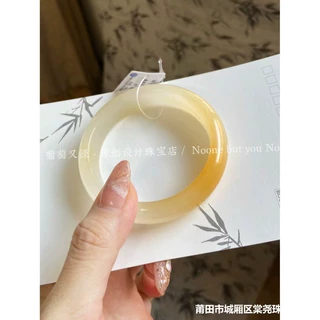 葡萄又绿【原创】冰种飘花玉手镯俏色一口糖翡翠手镯女翡翠玉手镯