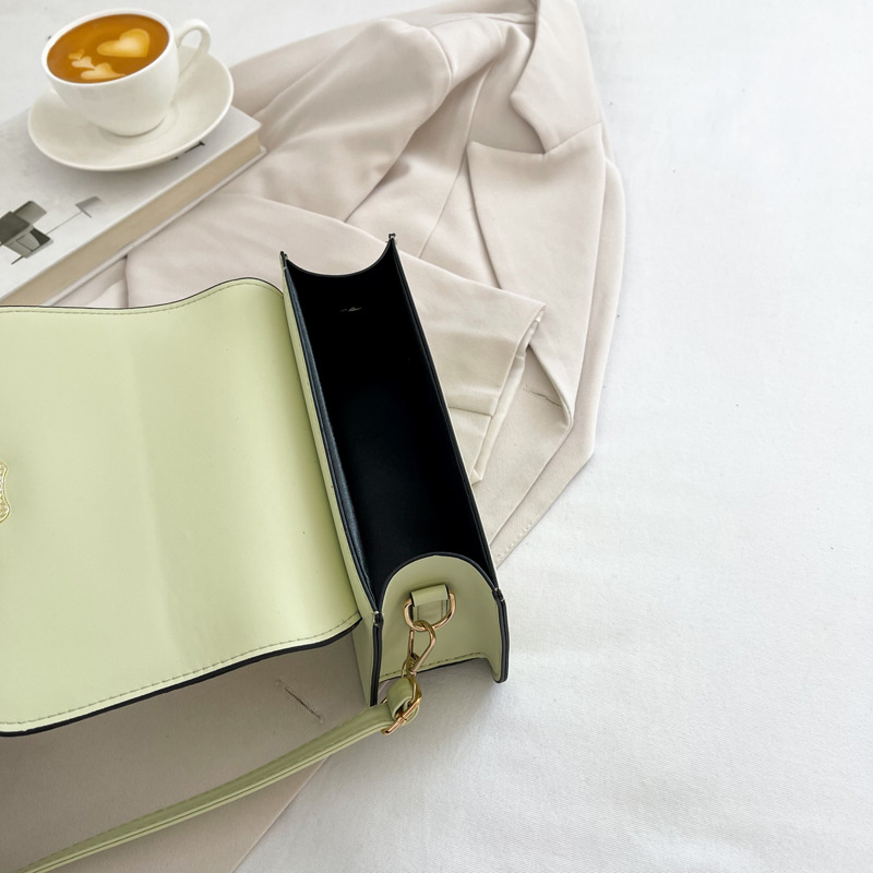 Sac messager à une épaule sous les bras pour femmes, sac messager populaire de cette année, nouveau sac de couleur unie avec texture haut de gamme, design de niche, automne 2023_voghion.com