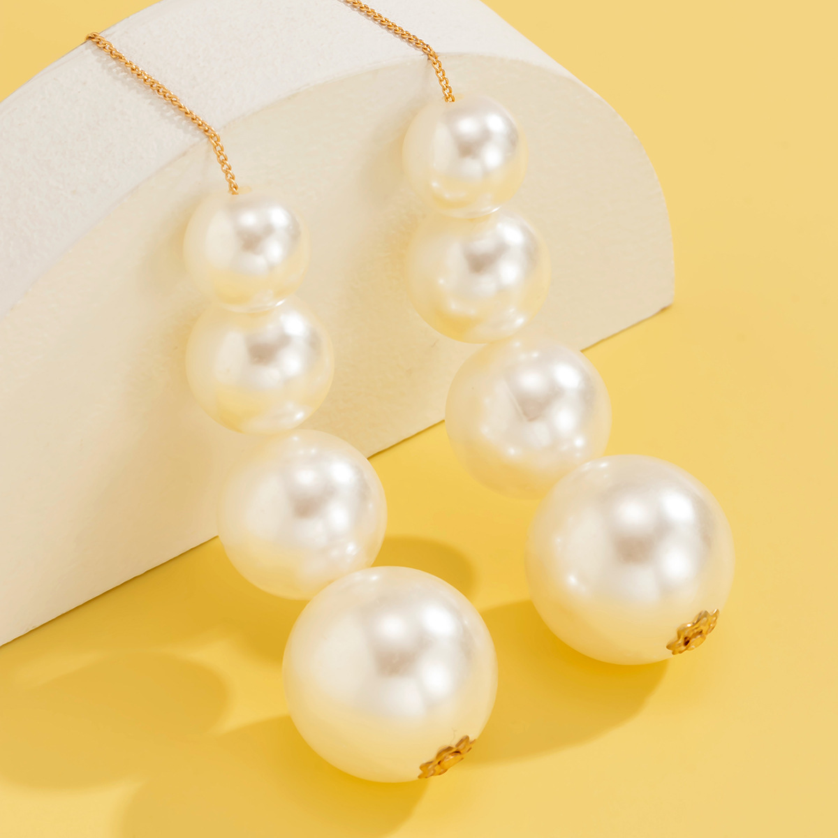 Fashion Pearl Geometric Metal Ccb Bead Pendant Earrings display picture 1