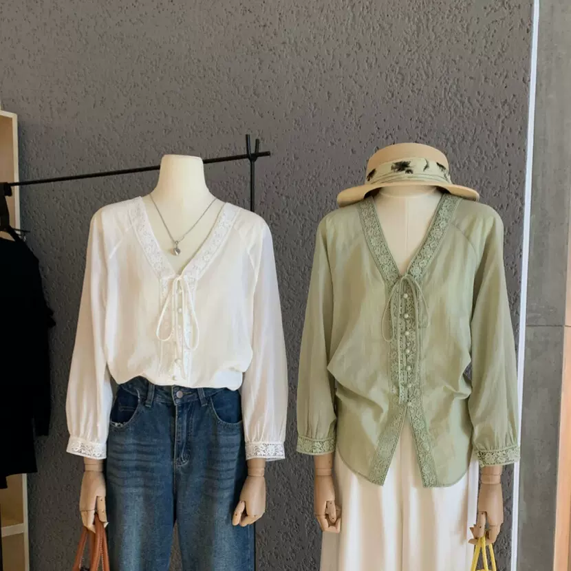 WGWE法式清冷气质宽松V领蕾丝衫早秋设计感系带上衣长袖衬衫W6950