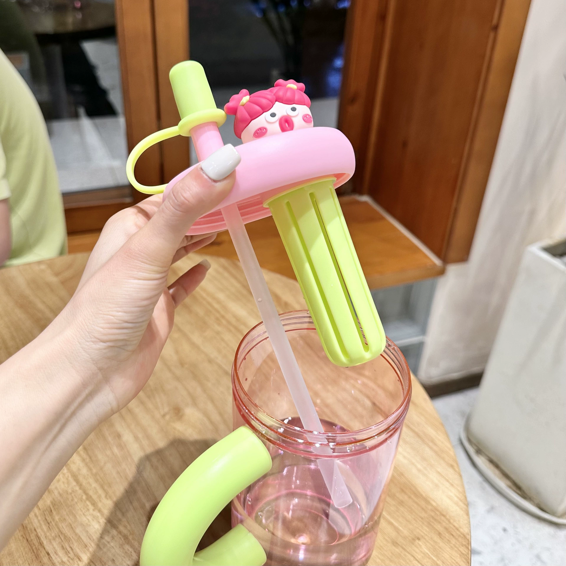 Capacious cartoon cute straw with glass for students, plastic handle