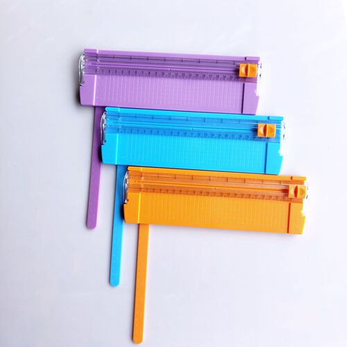 Small paper cutting knife Student handmade hand account paper cutter Mini portable paper cutting machine A5 photo cutter supply