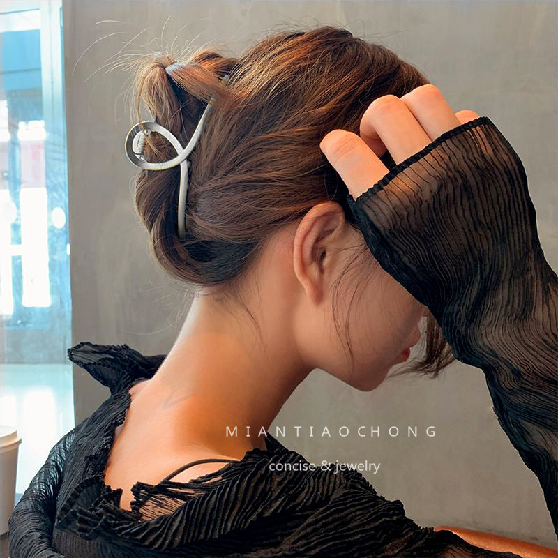 15g Weight Hair Clip, Hairpin, Hair Claws Hair Accessories Type 1 Piece Quantity Holiday, Daily Occasion Alloy, Metal Material Star, Solid Color Pattern Women's Gender Hollow Out Design Casual, Simple Style Style Casual Simple Style Women's Star Solid Color Alloy Metal Hollow Out Hair Clip Hairpin Hair Claws 11