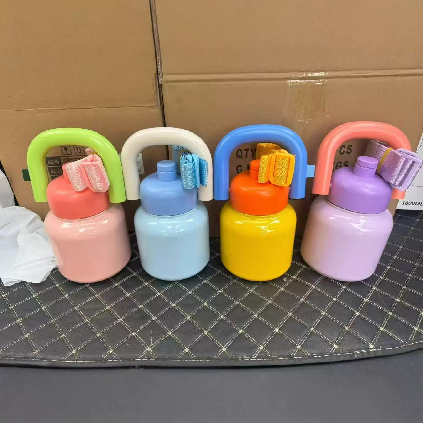 新款多巴胺大肚杯提手杯保温杯大容量户外保温水杯可爱拎拎壶儿童