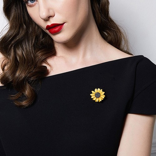 Sunflower Brooch High-End Women  New Daisy Brooch Sunflower Suit Sweater Autumn/Winter Accessory