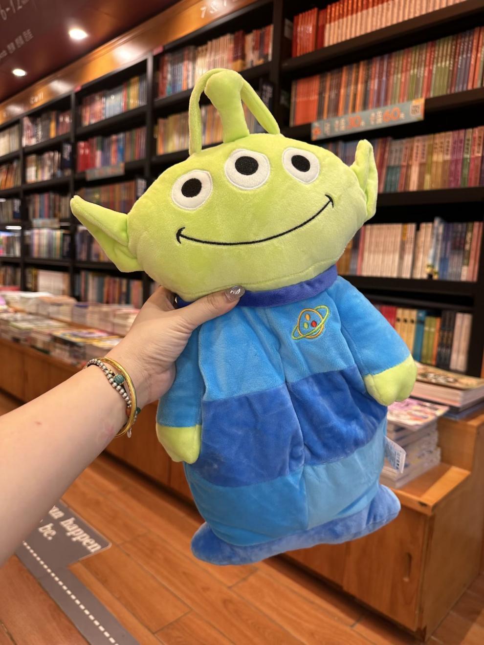 Cute Cartoon Buzz Lightyear Tissue Holder Car-Mounted Hanging Tissue Cover Car Interior Decoration Plush Tissue Dispenser