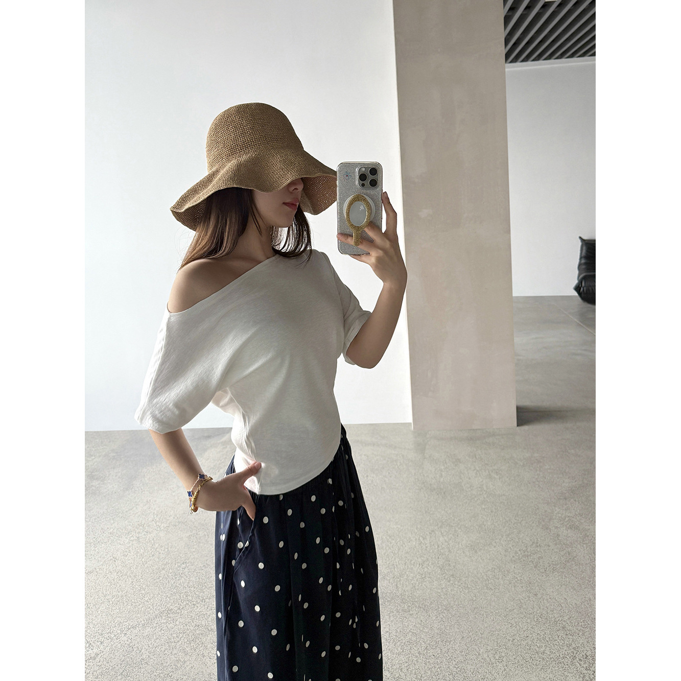 【王琪芝】主推显瘦斜肩短袖T恤女夏休闲时尚百搭一字肩上衣WQ250