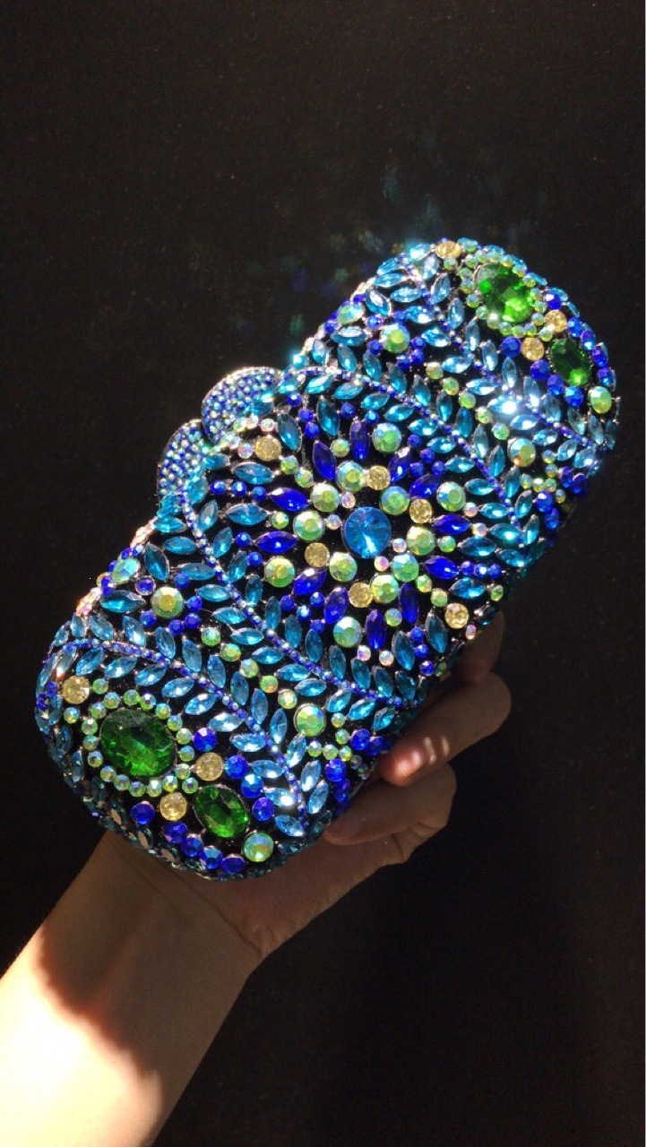 Daiwei fábrica de sirena transfronteriza bolsas de cena de diamantes bolsas de mano de diamantes europeas y estadounidenses bolsas de embrague