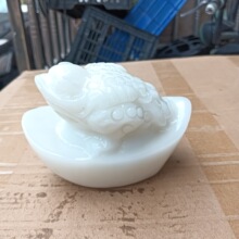 批发汉白玉元宝金蟾家居客厅摆设阿富汗白玉金蟾元宝摆件工艺品