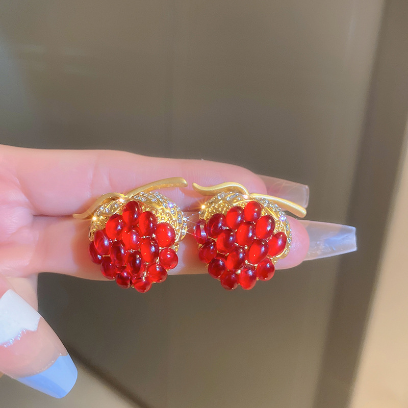 Holiday, Daily Occasion Alloy Material 1 Pair Simple Style Water Droplets Inlay Alloy Zircon Drop Earrings