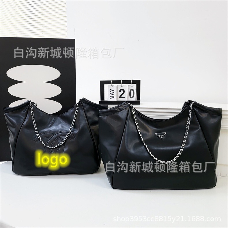 Garbage bag bag, women's tote bag, shoulder underarm bag, large-capacity bucket bag with letter decoration, new autumn crossbody bag