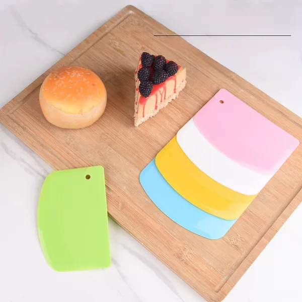 Cream Scraper, Food-Grade Cake Cream Scraper, Plastic Rice Noodle Scraper, Oval Baking Scraper, Dough Cutter