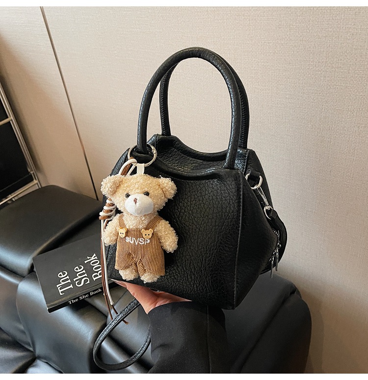This is a unique, stylish and casual women's bucket bag for the summer of 2025. It's a Korean style single-shoulder crossbody women's bag with a sense of fashion undefined