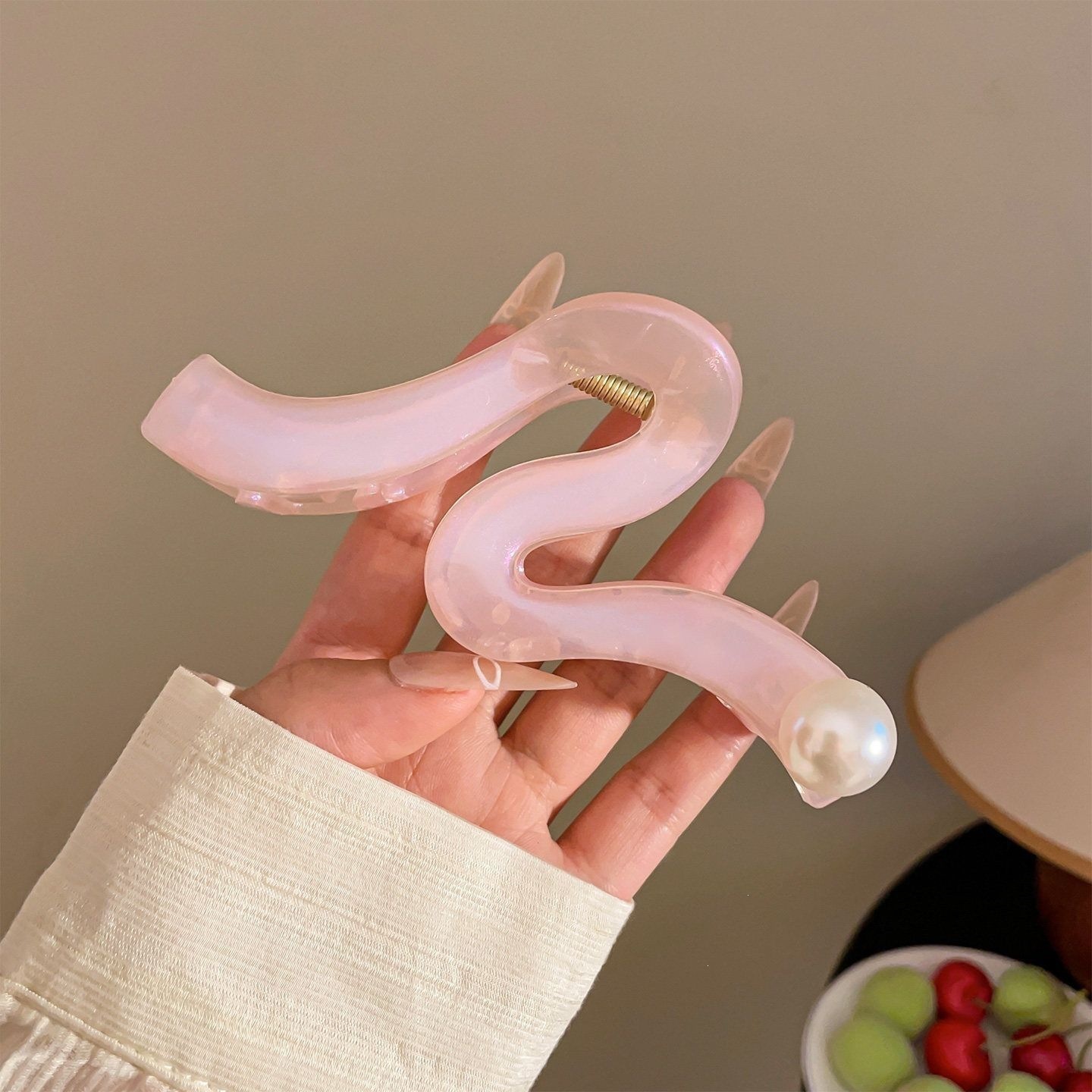 2026 nuevo clip de cabello ondulado clip de cabello de tiburón grande clip de cabello de mujer detrás de la cabeza de alta sensación clip de cabello accesorios para el cabello