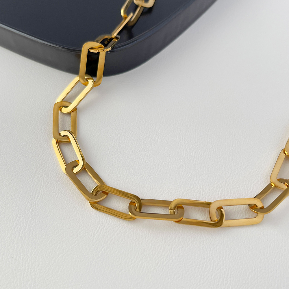 Hollow Thick Chain Punk Jewelry Gold-plated Stainless Steel Necklace Women display picture 2