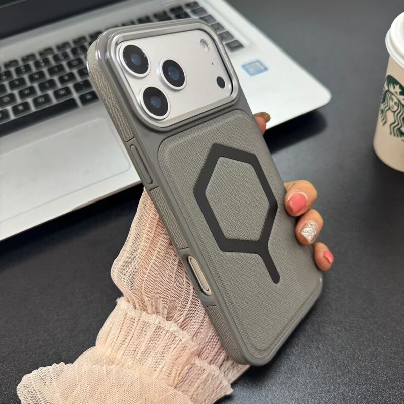 New Armor Ua Four-Corner Anti-Fall Magnetic Iphone17Promax Mobile Phone Case Suitable for 16Plus Apple 14 Sets