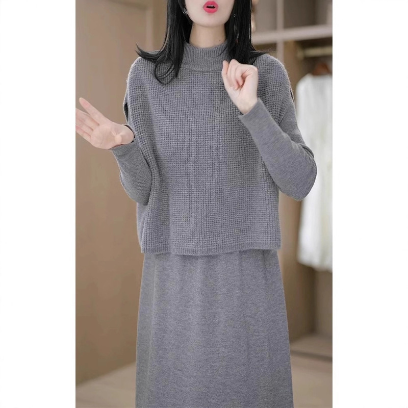 两件套针织毛衣连衣裙女2025春秋新款高档妈妈配大衣套装加厚裙子|undefined