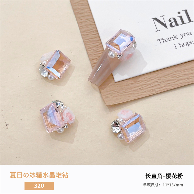 Verano hielo a través de la manicura, pila de cristales, joyería de diamantes, azúcar transparente, huevo de paloma, diamante de uñas, pila de rosas, bola de diamantes, producto terminado