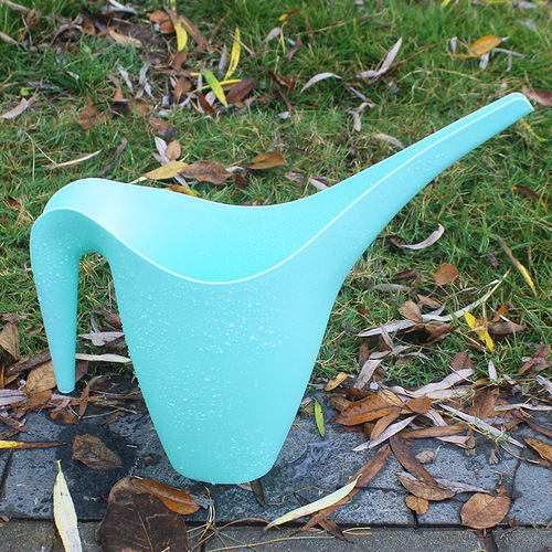 1.8 liter watering can, large capacity, thickened material, long mouth design, multi-color selection, garden sprinkler, household watering flower
