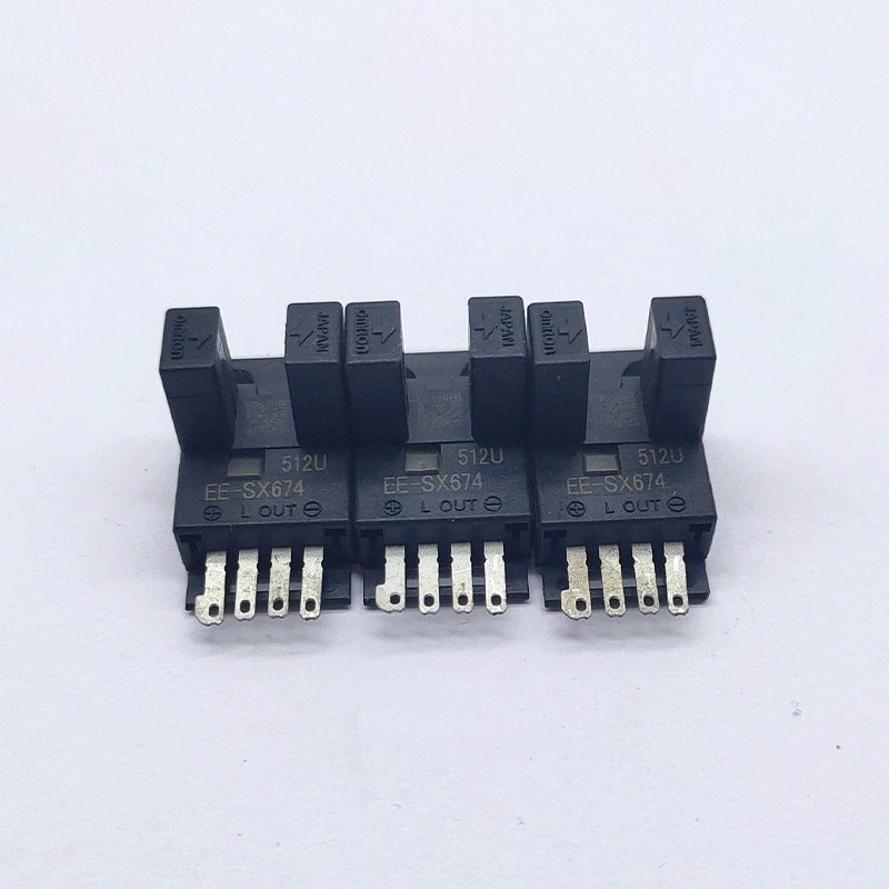 Фотоэлектрический переключатель с гнездом Spot Omron EE-SX674 и EE-SX671