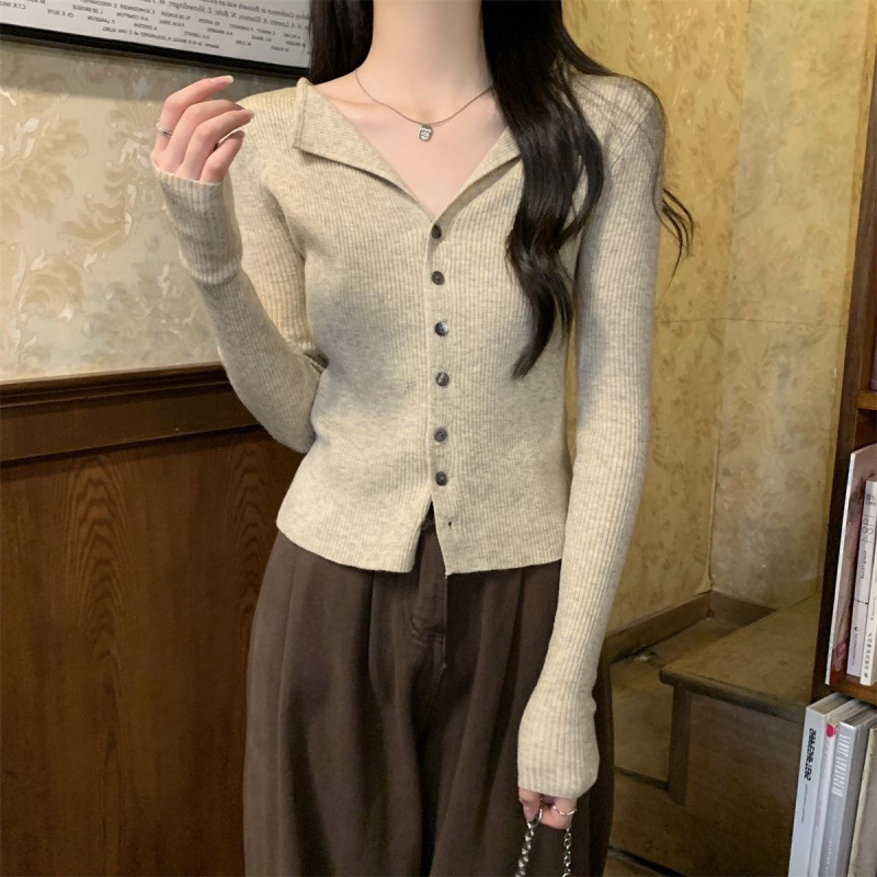 회색