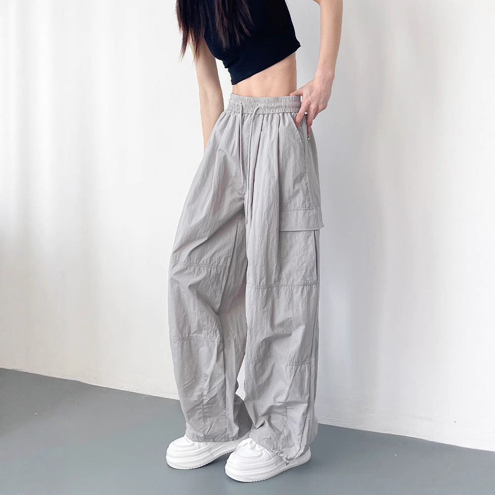 Pantalón entallado casual gris