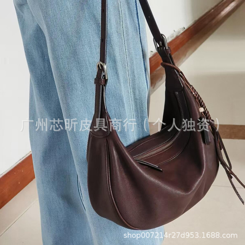 Qiu Zhenzhen Crescent Hobo Bag Vegetable-Tanned Sheepskin Minimalist Versatile Commuter Crossbody Shoulder Underarm Bag For Women - Thumbnail 3