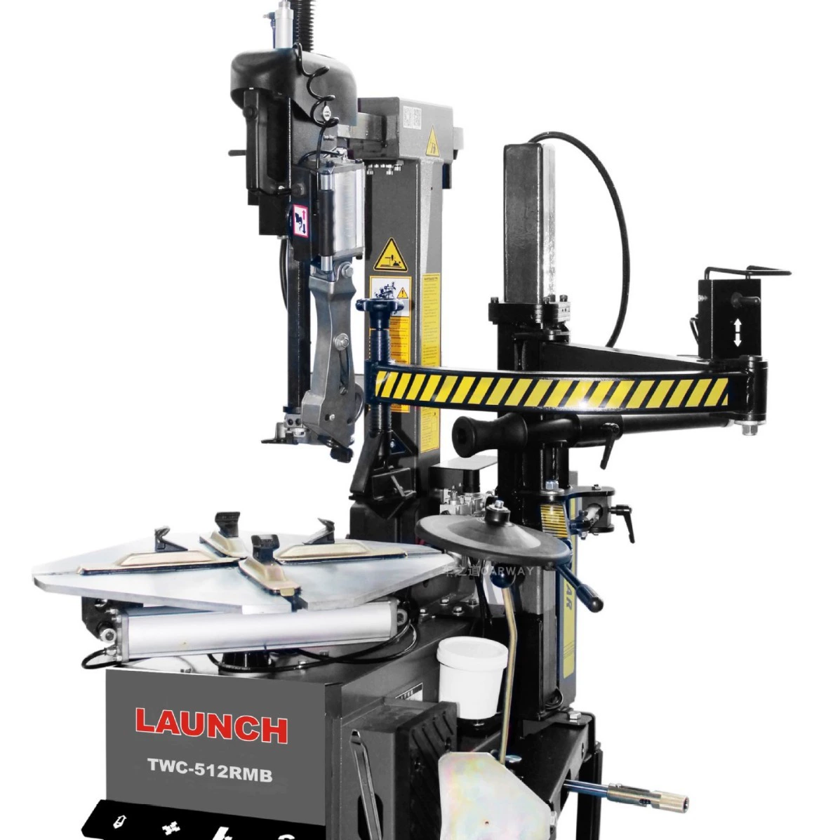 Запуск автоматического шиномонтажного оборудования TWC-512 для снятия и ремонта автомобильных шин без использования рычагов.