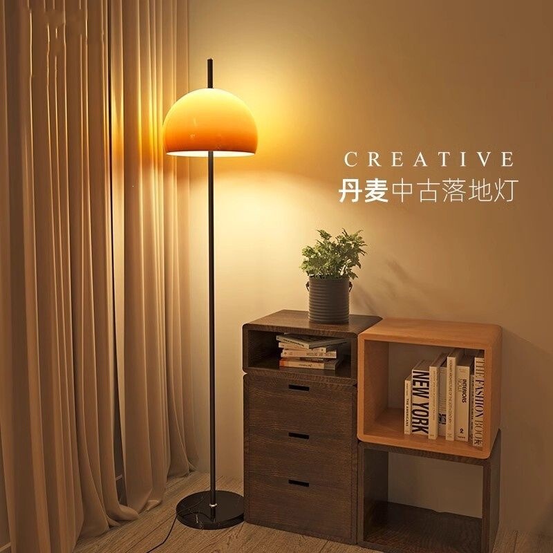 Vintage Retro Mushroom Floor Lamp for Living Room Ambiance, Sofa Side Table Lamp, High-End Bedroom Bedside Standing Lamp