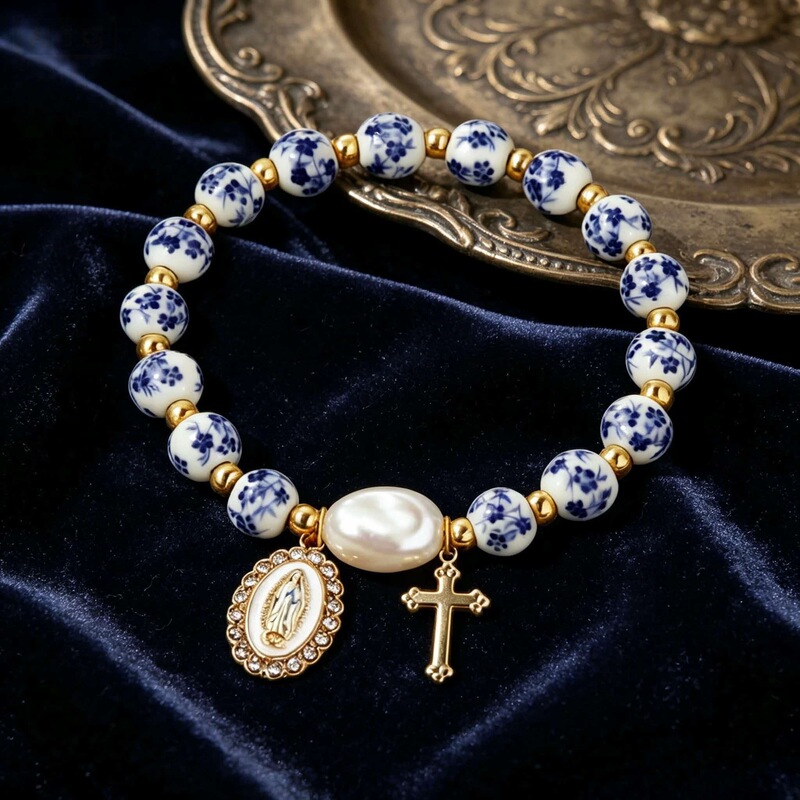 Amazon Best-Selling Ceramic Blue and White Porcelain Bow Bracelet, Vintage Chinese Style, Non-Fading Handmade Beaded Jewelry Wholesale Amazon Best-Selling Ceramic Blue and White Porcelain Bow Bracelet, Vintage Chinese Style, Non-Fading Handmade Beaded Jewelry Wholesale