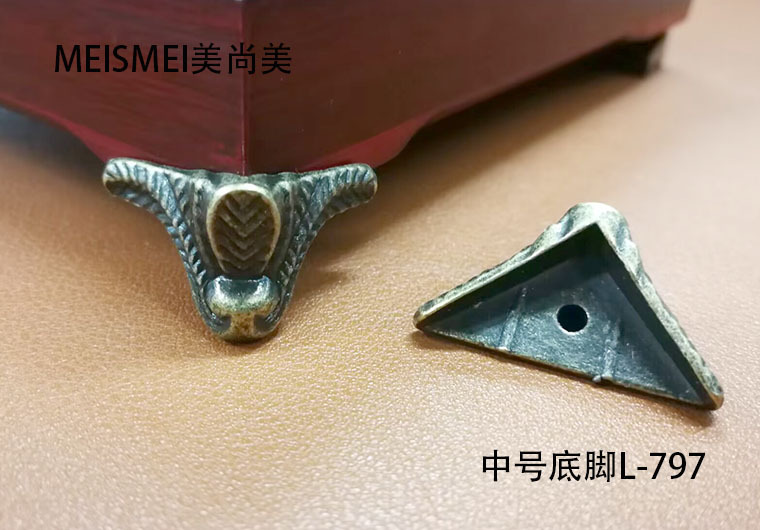 Medium foot L-797-8