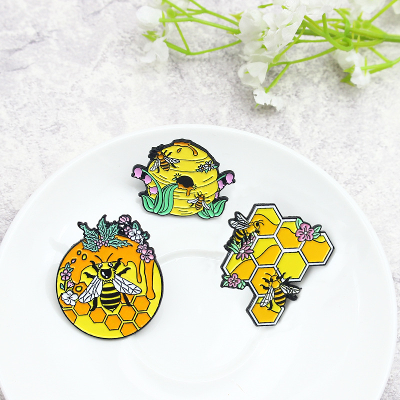 Brooches Classification Daily Occasion Retro Pin Leaf Flower Alloy Enamel Unisex Brooches