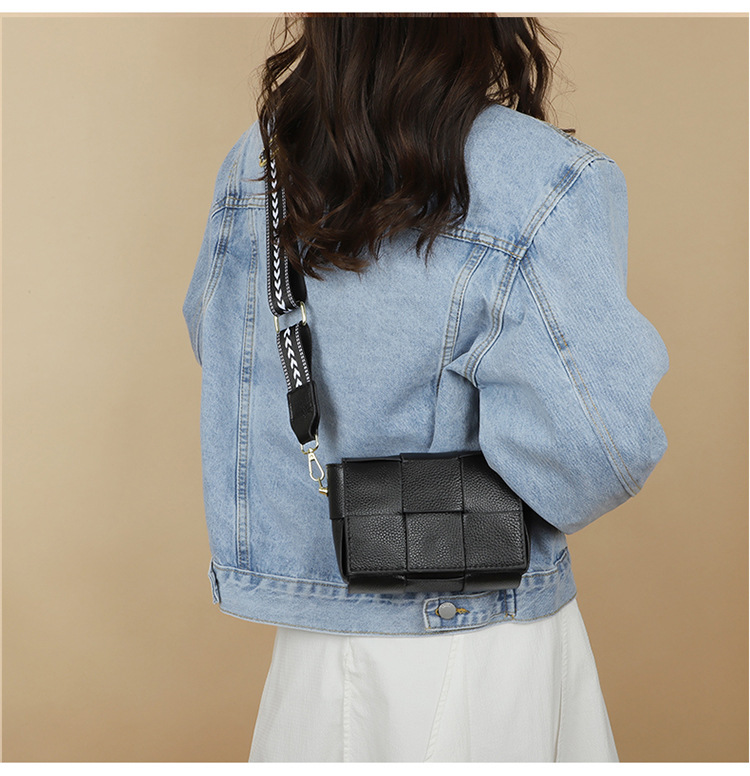 Genuine leather woven shoulder bag 4