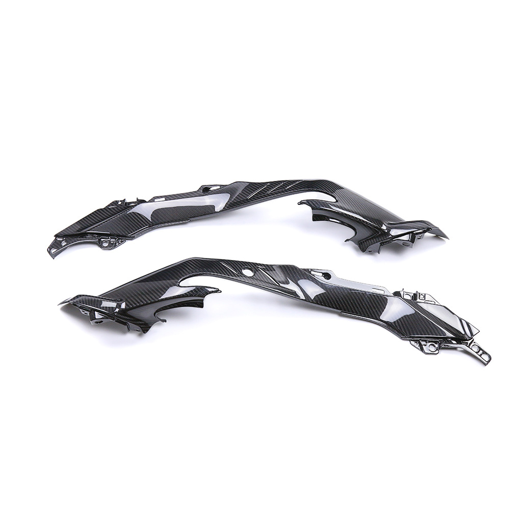 Suitable for CFMOTO spring wind 800NK rhinoceros + motorcycle modified carbon fiber shell parts car body rear seat side plate