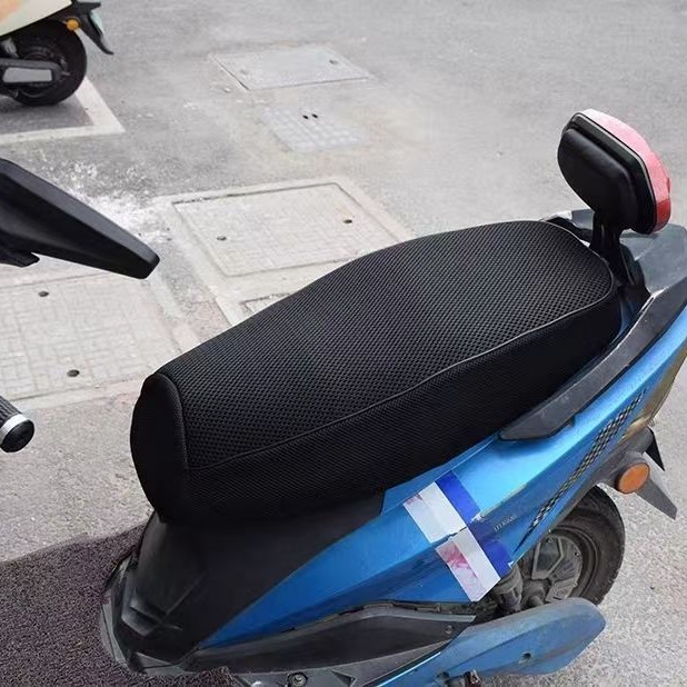 cubierta de asiento ventilable para automóviles eléctricos cubierta de asiento solar aislante pedal cubierta de asiento de motocicleta para cuatro estaciones cojín de asiento grueso y cómodo de verano