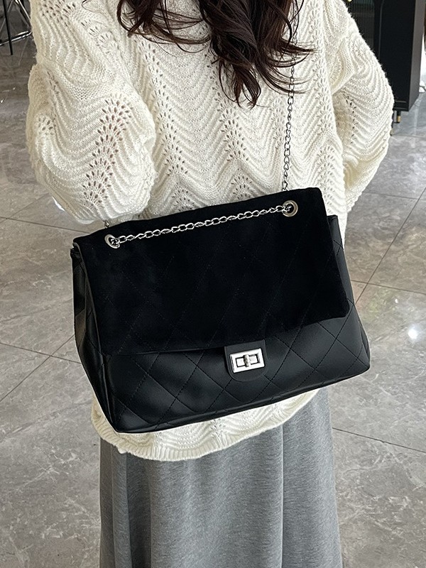 Bolsa de mano transfronteriza de gran capacidad para mujeres 2025 nuevo estilo de moda de alta calidad bolso de hombro de cadena de moda moda bolso de mochila versátil