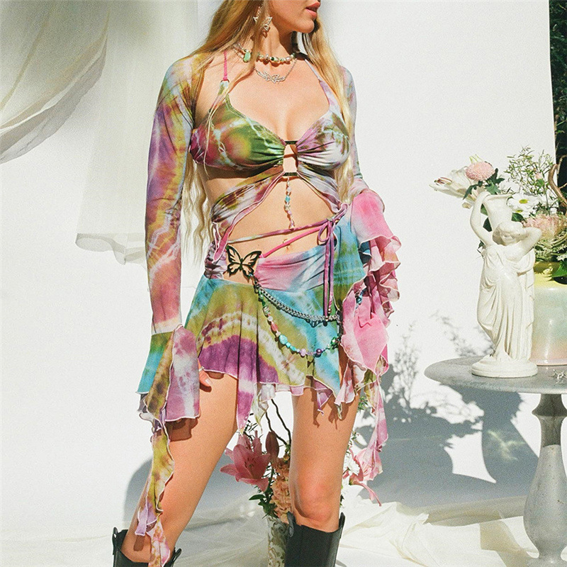 Europäische und amerikanische Damenmode Frühjahr/Sommer Neuheit: Süßes Kleid mit Glockenärmeln, Schmetterlingsprint und Schnürung mit Quasten_voghion.com