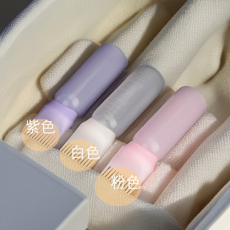ヘアカラーのヘアケアは、歯付きのヘアカラーで髪をケアします。|undefined