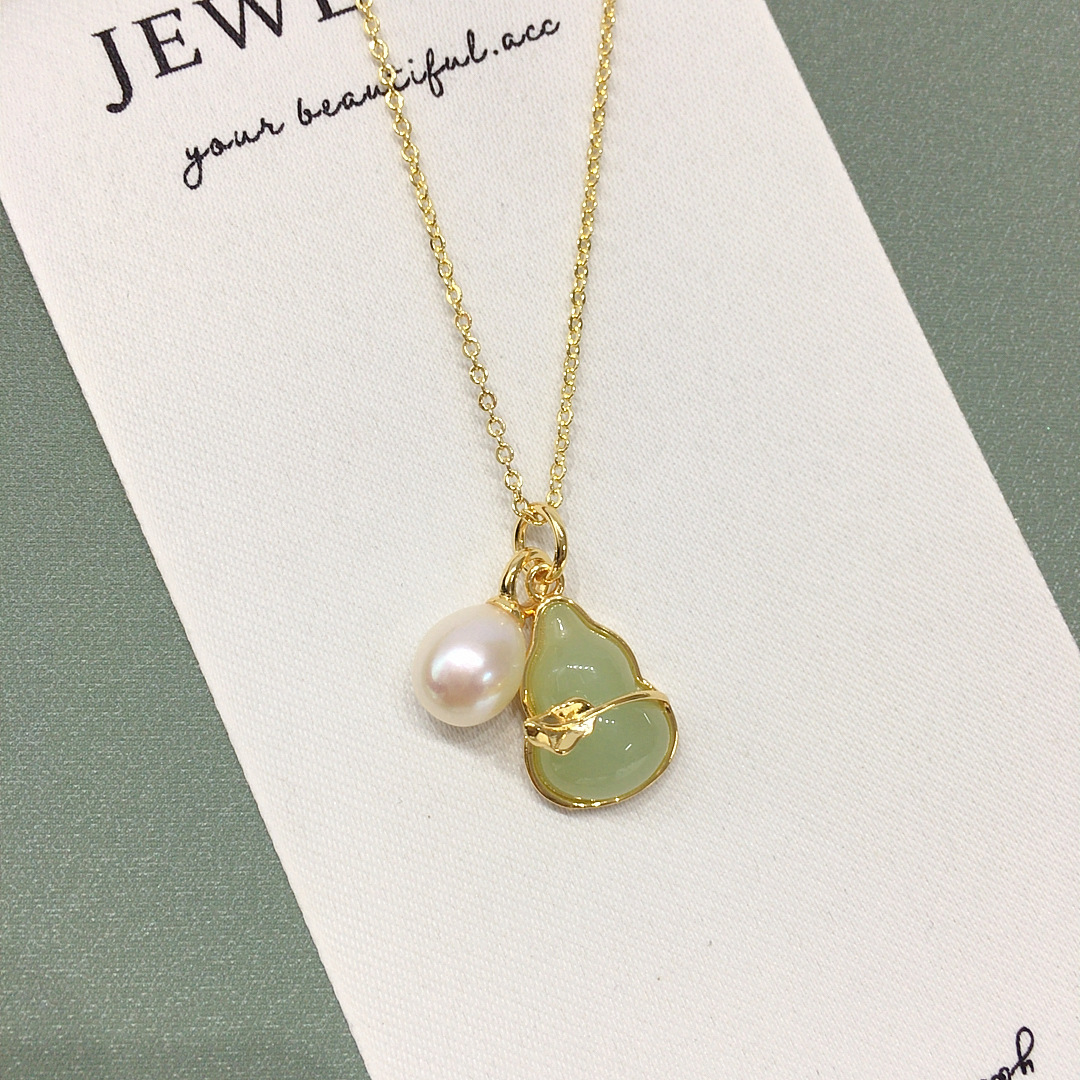 organic necklace from pearl