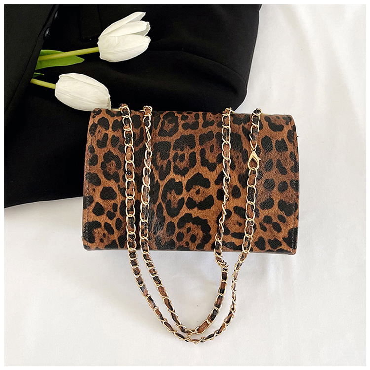 Synthetic Leather Lining Material Women's Small Pu Leather Leopard Streetwear Sewing Thread Square Flip Cover Shoulder Bag