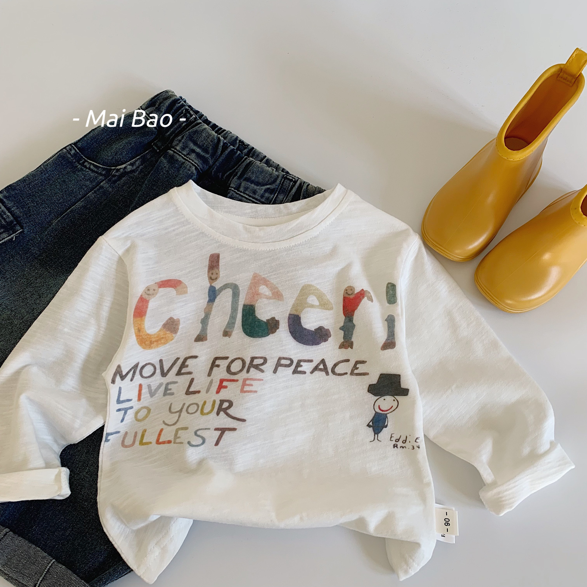 Mai Bao camiseta infantil 2025 primavera y otoño nuevo estilo de letras digitales impresión de camiseta de cuello redondo camiseta de base camiseta casual
