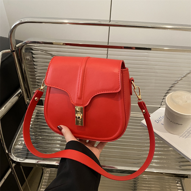 Una sensación extranjera de moda moda moda bolsa de silla para mujeres nuevo estilo 2025 textura mochila casual coreana simple bolso de hombro