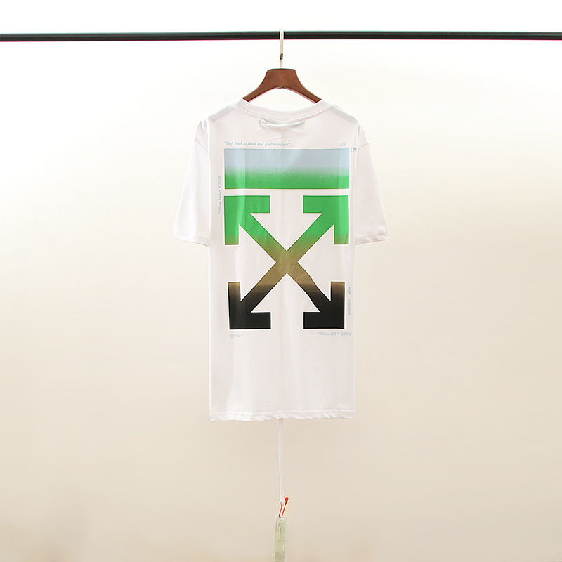 [Código Europeo] de flecha de gradiente clásico disuelto línea de advertencia de graffiti ow marca de moda pareja religiosa Camiseta de manga corta