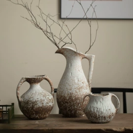 装饰花瓶;酒壶;陶瓷工艺品