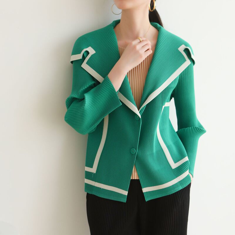 Counter Quality 2026 Autumn and Spring New Miyake Classy Pleated Clothing Japanese and Korean Versatile Age-Reducing Navy Collar Casual Jacket Counter Quality 2026 Autumn and Spring New Miyake Classy Pleated Clothing Japanese and Korean Versatile Age-Reducing Navy Collar Casual Jacket
