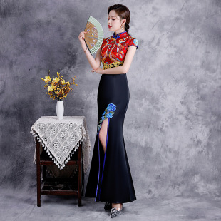 Long Chinese Cheongsam 2024 New Women's Summer National Fashion Color Contrast Slim-fit Fishtail Dress Model Show Dress