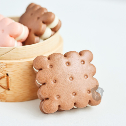 Oak fruit retro cookie mold upgraded version Indonesian style antique set steamed bun crust food supplement hand pressing tool